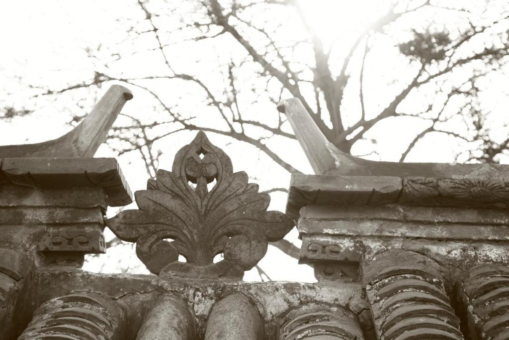 Sitting On The City Walls Courtyard House Hostel Beijing Bagian luar foto